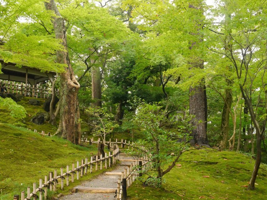 Kyoto: Historic Higashiyama Walking Tour - Guide styles that make or break the day