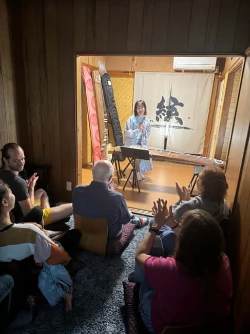 Kyoto: Japanese Koto & Shamisen Concert and Koto Class - The koto class portion: your first notes with pro guidance