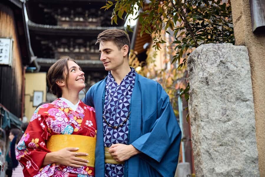Kyoto Kimono Professional Photoshoot - From Yumeyakata Gojo Shop to your kimono fit