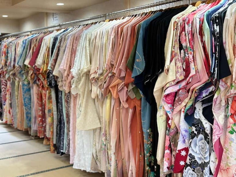 Kyoto: Kimono/Yukata Rental 5 Minute from Kiyomizu-dera - What You Get for Around $19, and How to Choose Smartly