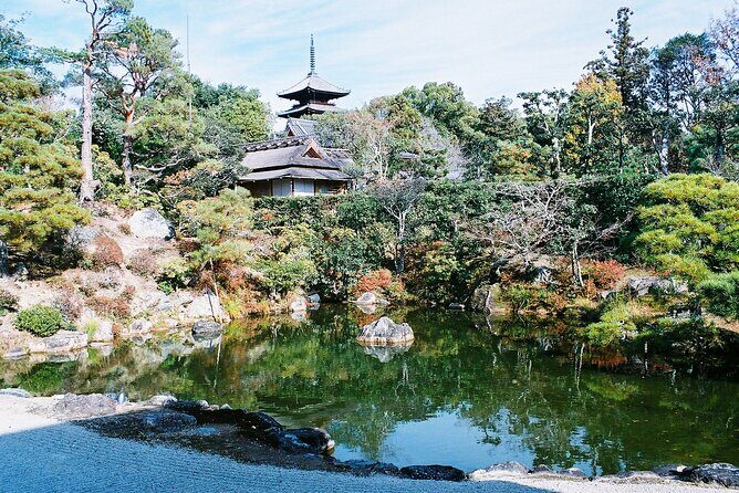 Kyoto: Kinkaku-ji Temple & Serene Garden Guided Tour with Tickets - Booking timing and what that means for your day