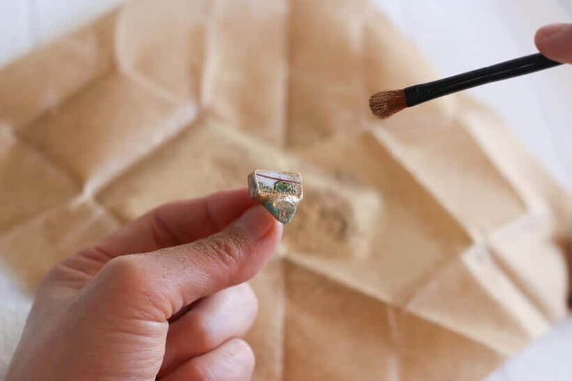 Kyoto: Kintsugi Jewelry Workshop with Natural Stones - Your 100-year-old townhouse workshop setup near Fushimi Inari