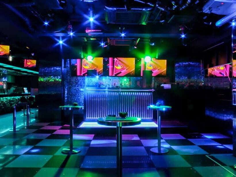 Kyoto: KITSUNE Nightclub Admission Ticket with Drink - Arriving With a Voucher: Easy Entry, Clear Timing
