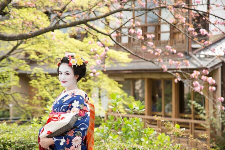 Kyoto: Maiko Makeover and Photoshoot Experience - Price and value: what $140 buys beyond the costume
