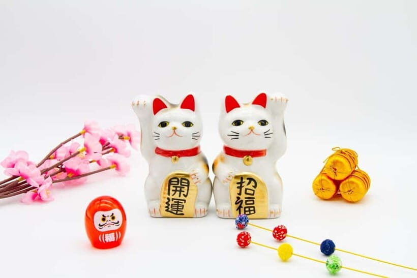 Kyoto: Make Your Own "Daruma" Craft & Painting Workshop - Painting tips that help you bring it home safely