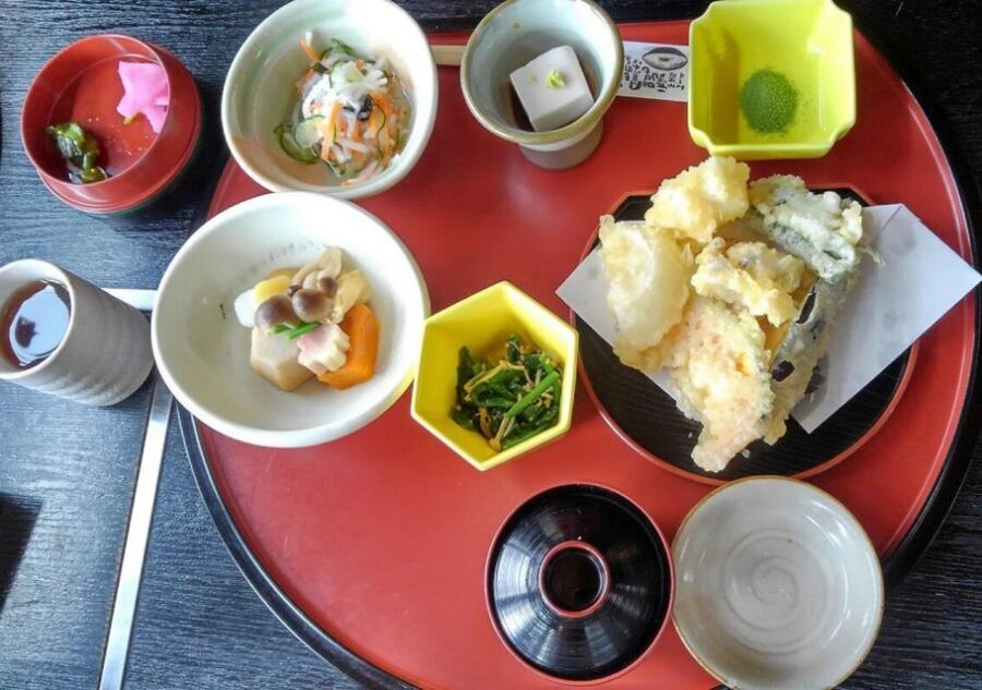 Kyoto Matcha Green Tea Tour - Shopping time: bring home tools, not just tea tins