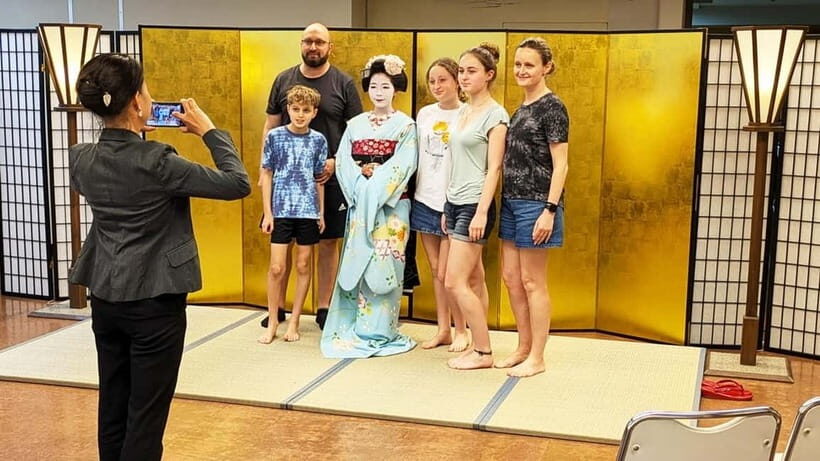 Kyoto: Meet-and-Greet, Maiko Show and Experience - Best for whom: families, first-timers, and calm learners