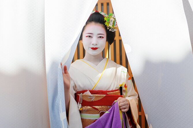 Kyoto: Meet the Geisha Maiko with Gion Walking Tour - Why This Gion Tour Is More Than Geisha Spotting