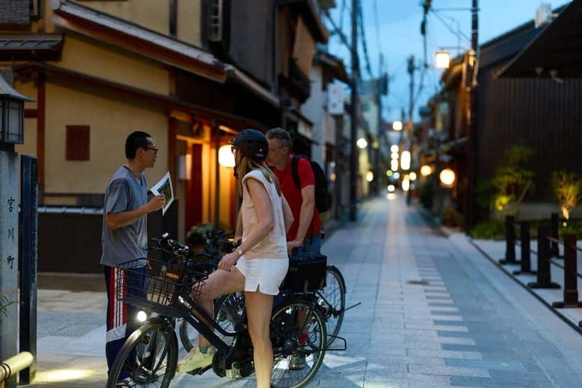 Kyoto: Night E-Bike Tour Hidden Gems & Backstreets - Why Kyoto after dark feels different on an e-bike
