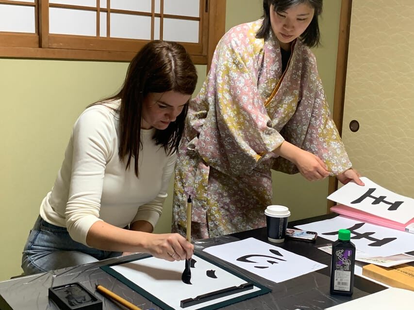 Kyoto Ninenzaka : Japanese Calligraphy Class in Townhouse - Kyoto’s Ninenzaka townhouse location: walking distance to the sights