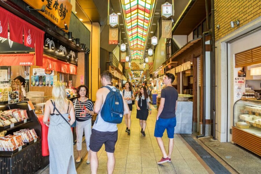 Kyoto: Nishiki Market Food Tour - How the guide transforms the market into a story you can follow