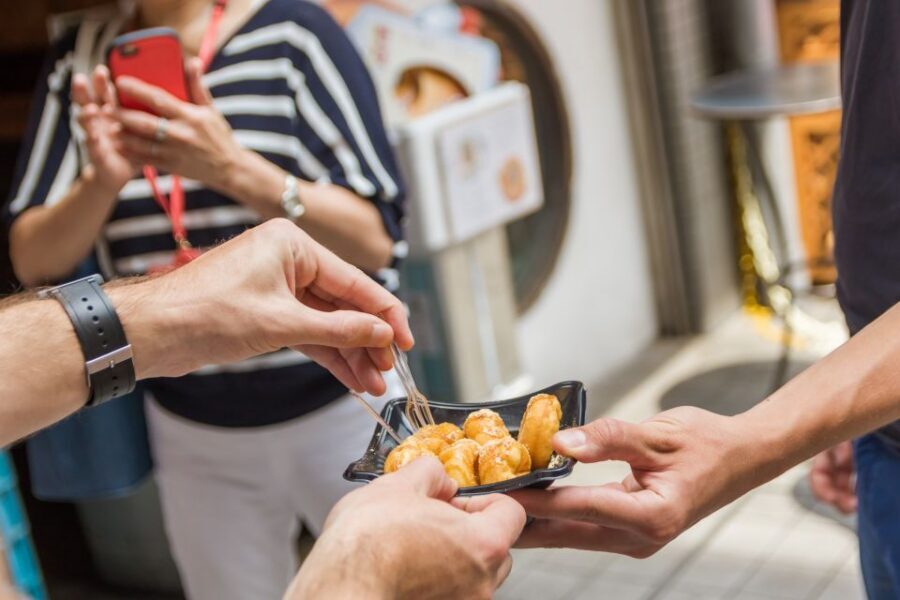 Kyoto: Nishiki Market Food Tour - What to bring and what to tell your guide