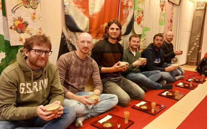 Kyoto: Nishiki Market Tea Ceremony with Koto Performance - Making matcha the right way in a 1-hour session