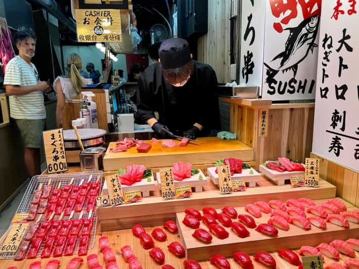 Kyoto: Nishiki Market Tour with a Local Foodie & Tastings - Nishiki Market for 50 minutes: how to navigate 400 meters of food