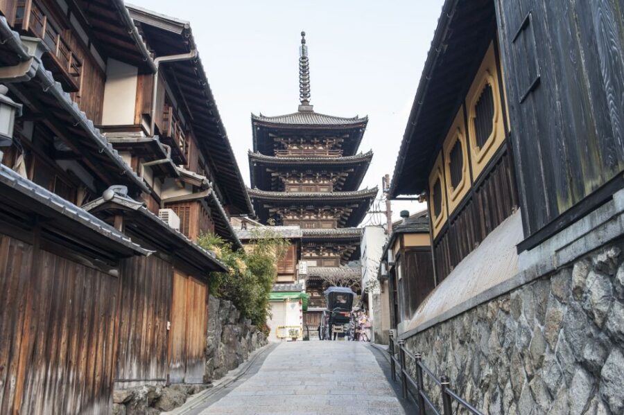 Kyoto: Personalized Guided Private Tour - Food breaks: washoku or green tea, chosen for your interests