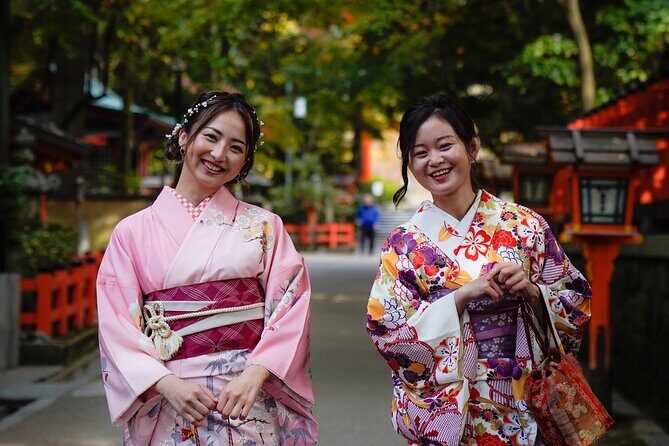 Kyoto Portrait Tour with Kimono - Price value: $85.87 for a small-group, edited result
