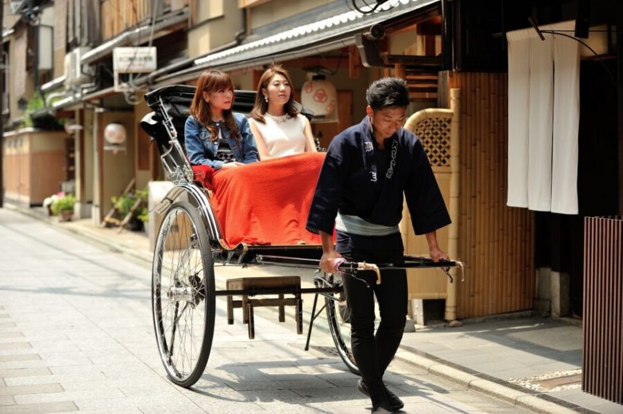 Kyoto: Private Rickshaw Tour of Gion and Higashiyama Area - Comfort, kids, and physical limitations: read this before you book
