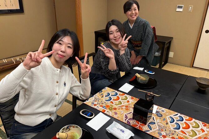 Kyoto Private Tea Ceremony at a Japanese Inns - Zen meditation: short, quiet, and not scary