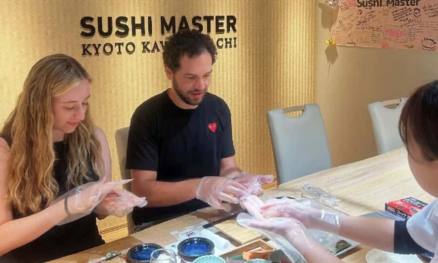Kyoto: Sushi Making Experience in Kawaramachi - Food included: you eat sushi you made, with optional drinks
