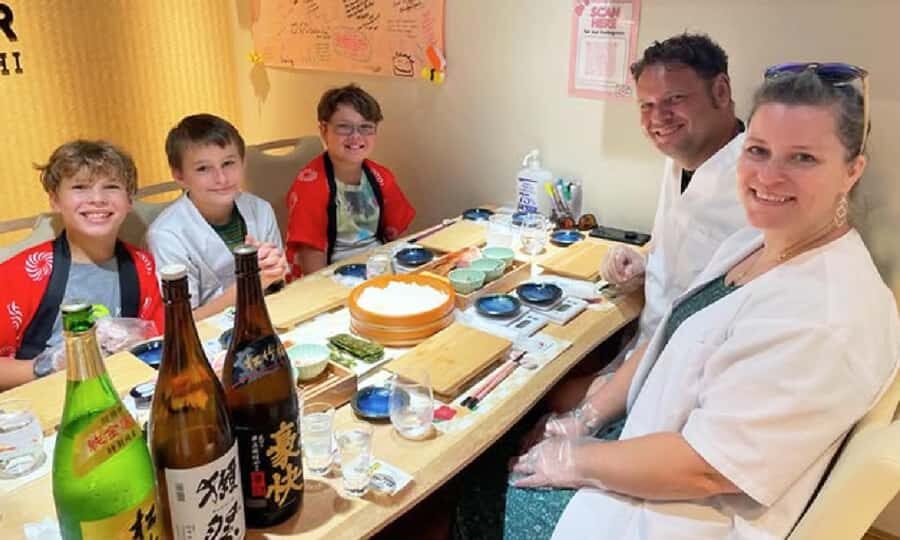 Kyoto: Sushi Making Experience in Kawaramachi - Who this Kyoto sushi class is best for