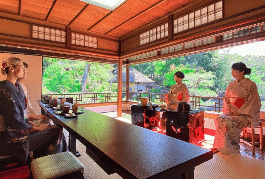 Kyoto: Tea Ceremony in a Traditional Tea House in Kiyomizu - What happens in 45 minutes: show, lesson, sip, sweet
