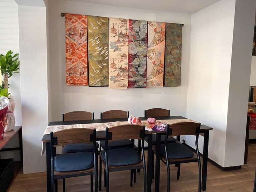Kyoto: Traditional Kimono Fabric Handicrafts Workshop - The Antique Boutique Setting: Where You Start and Why It Matters
