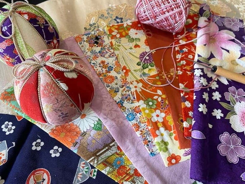 Kyoto: Traditional Kimono Fabric Handicrafts Workshop - Choosing Your Kimono Fabric: The Moment You’ll Actually Remember