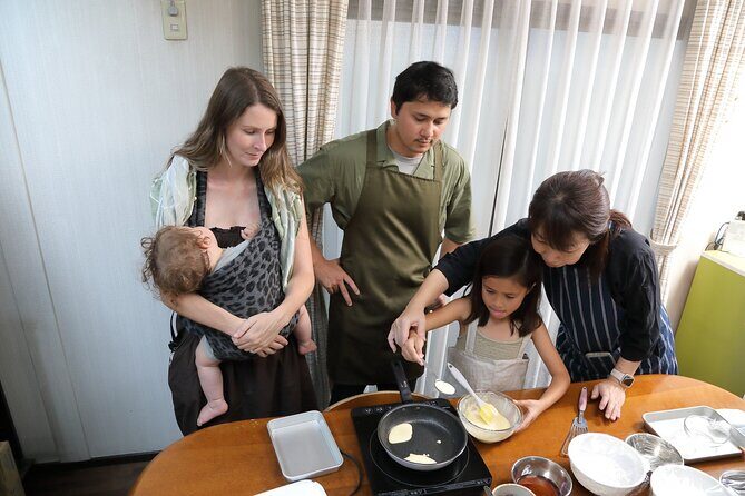 Kyoto Wagashi(Japanese sweets) Cooking Class near Fushimiinari - The tea moment: matcha in a traditional room changes the whole vibe