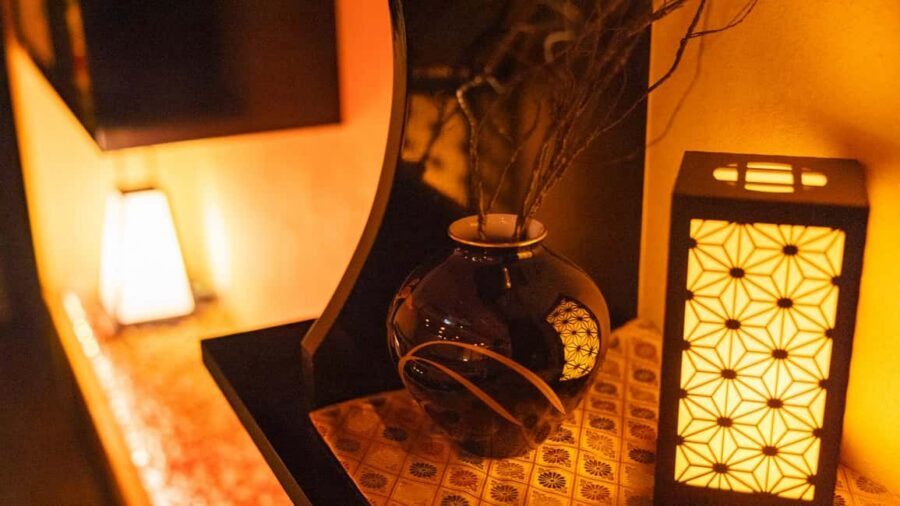 Kyoto: Wazuma Magic Show & Tea Ceremony - Uji matcha tea time: the quiet half of the hour