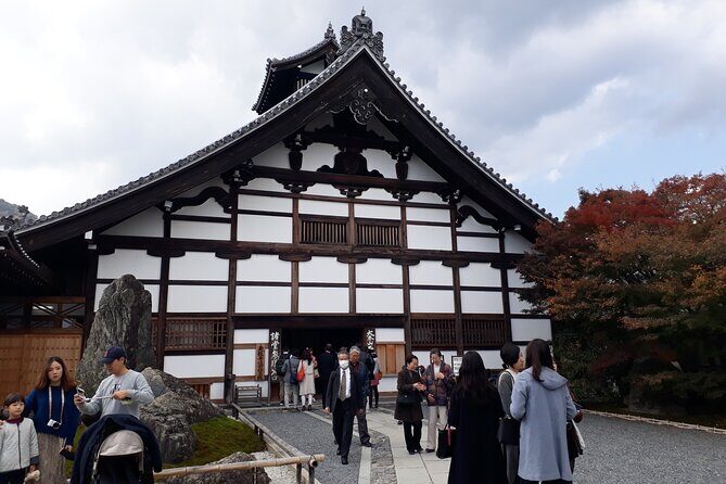 Kyoto's Arashiyama Bamboo Grove: 3-Hour Guided Tour - Who should book this Arashiyama bamboo tour