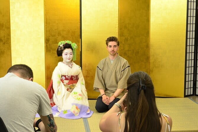 Let's make Japanese accessories with Mizuhiki - Where You’ll Meet in Kyoto (and What That Means for Your Day)