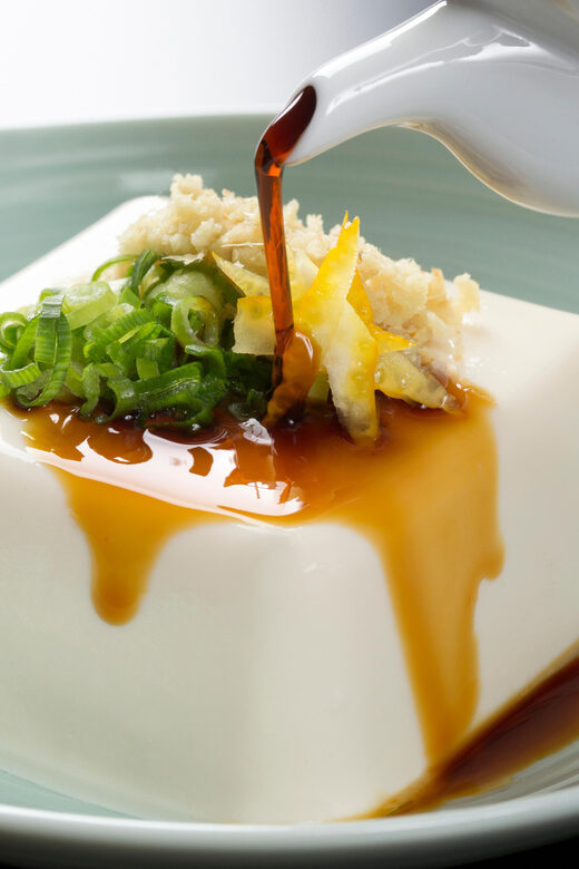 Making Fresh To-fu from soybeans in Kyoto - From soybeans to Kyoto tofu: what this class teaches