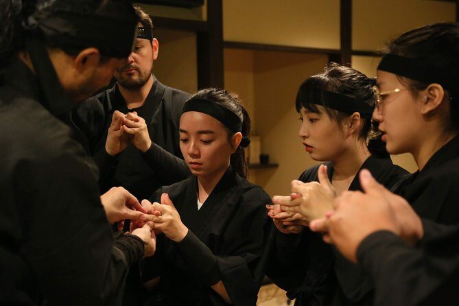 Ninja 1-hour Hands-on Lesson by Japanese master in Kyoto -Entry - Weapons Training: Sword, Kunai, Shuriken, and Blowgun Darts