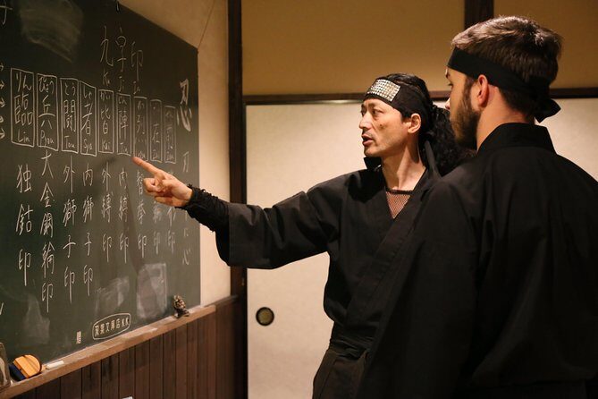 Ninja 1-hour Hands-on Lesson by Japanese master in Kyoto -Entry - Ninja Clothes Rental and an English-Speaking Sensei