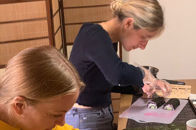 Private Art Sushi Roll Class in Kyoto - Who this class suits best
