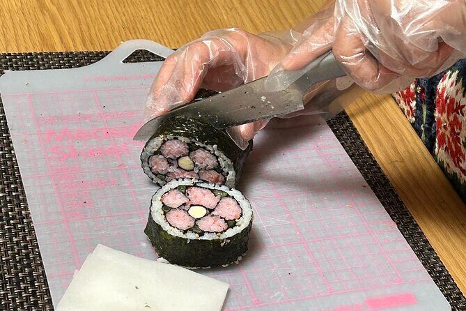 Private Art Sushi Roll Class in Kyoto - Price and logistics: what to plan for