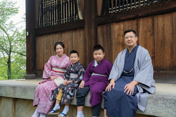 Private Customized Tour with Local Guide In Kyoto - Stop 4: Fushimi Inari Taisha and the torii-gate staircase of attention