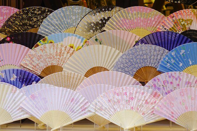 Private Kyoto Family Tour with a Local – 100% Personalized - Gion-style backstreets: lanterns, wood, and imagination fuel