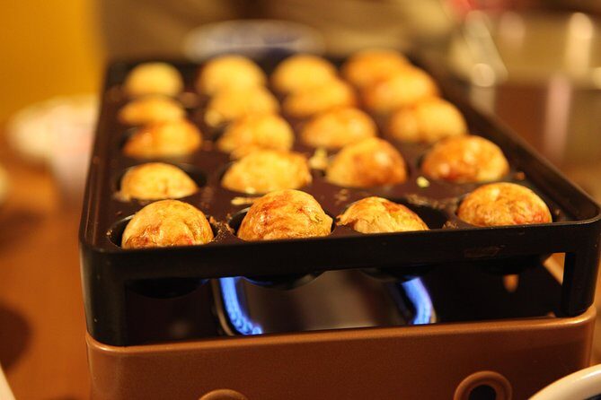 Private Ramen or Gyoza Cooking Class in Kyoto with Chef Midori - Finding the studio and settling in near Gion