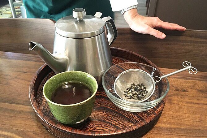 Private Ramen or Gyoza Cooking Class in Kyoto with Chef Midori - The class flow: tea, staples, cooking for real