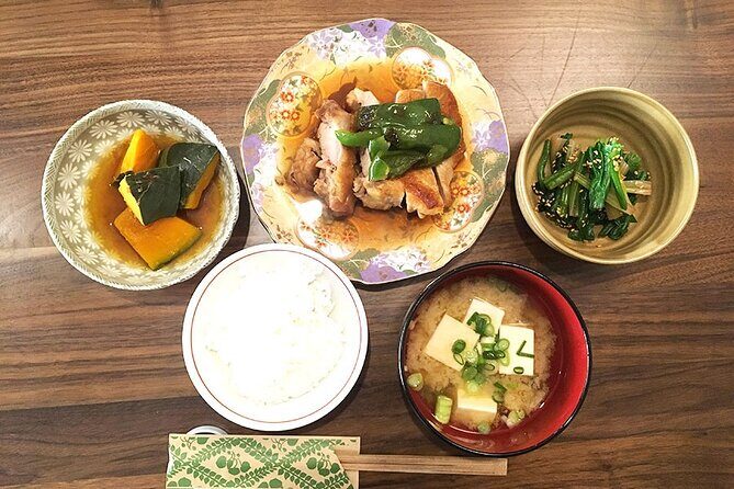 Private Ramen or Gyoza Cooking Class in Kyoto with Chef Midori - Dinner after class: you get fed, then get smarter