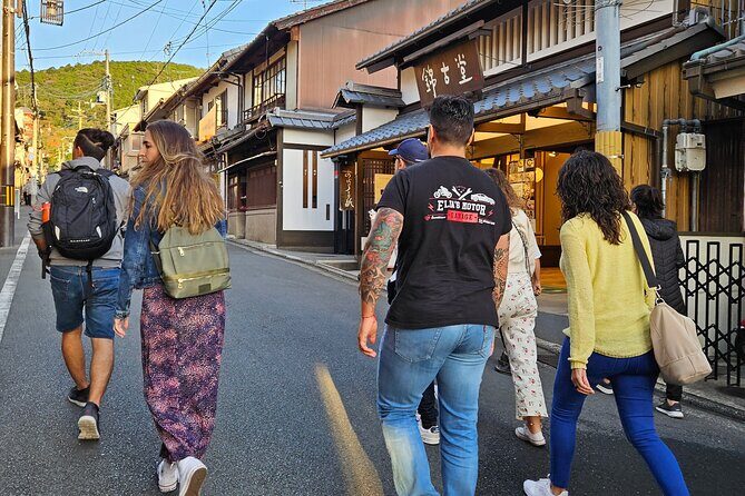 Sacred Treasure Fushimi Inari and Kiyomizu Dera Tour - Fushimi Inari Taisha: Turning a Walk into a Meaningful Circuit