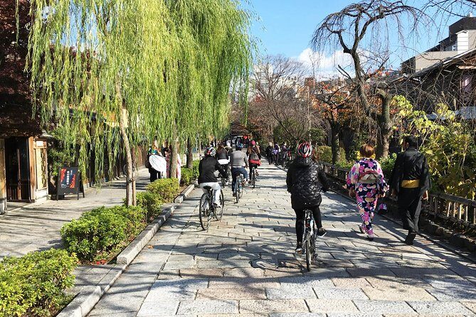 South Kyoto in a Nutshell: Gentle Backstreet Bike Tour! - Nishi Honganji: scale, silence, and a temple you can miss