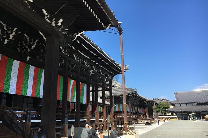 South Kyoto in a Nutshell: Gentle Backstreet Bike Tour! - Fushimi Inari-taisha: navigating crowds with a guide’s path