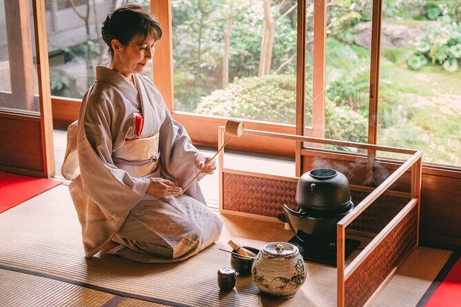 Stunning Private Tea Ceremony: Camellia Garden Teahouse - About kimono dressing: what’s available and what isn’t