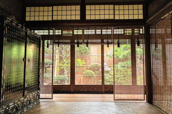 Tea ceremony and kimono experience at Kyoto, Tondaya - House rules and comfort: socks, heat, and keeping your focus