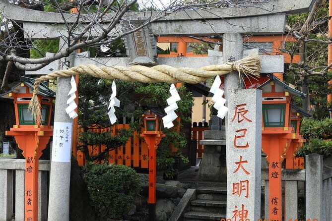 The Way of Tea: Kyoto Crafts, Hidden Temples & Wabi-Sabi Walk - Tea Bowl Focus: Raku Cups and Why Each One Feels Different