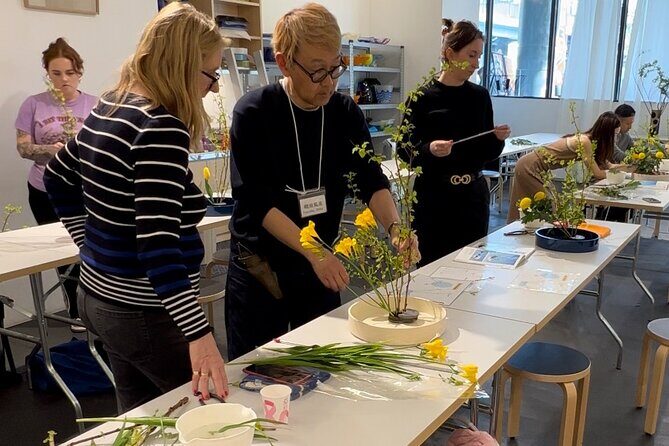 Traditional Japanese Flower Styling Workshop - Ikebana in Kyoto - Sogetsu WEST: Kyoto’s ikebana studio feel
