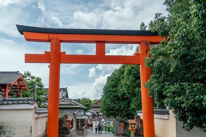 Treasures of Kyoto: Geishas & Traditions Private Tour - A private Gion-and-shrines walk that fits a tight Kyoto schedule