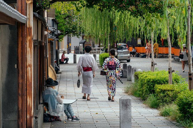 Treasures of Kyoto: Geishas & Traditions Private Tour - Meeting at Kawabatacho and finishing near the Yasaka viewpoint
